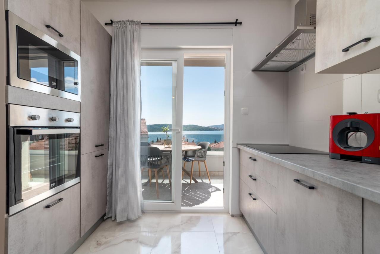 Villa Eight By Villa Kuzmanic Trogir Extérieur photo