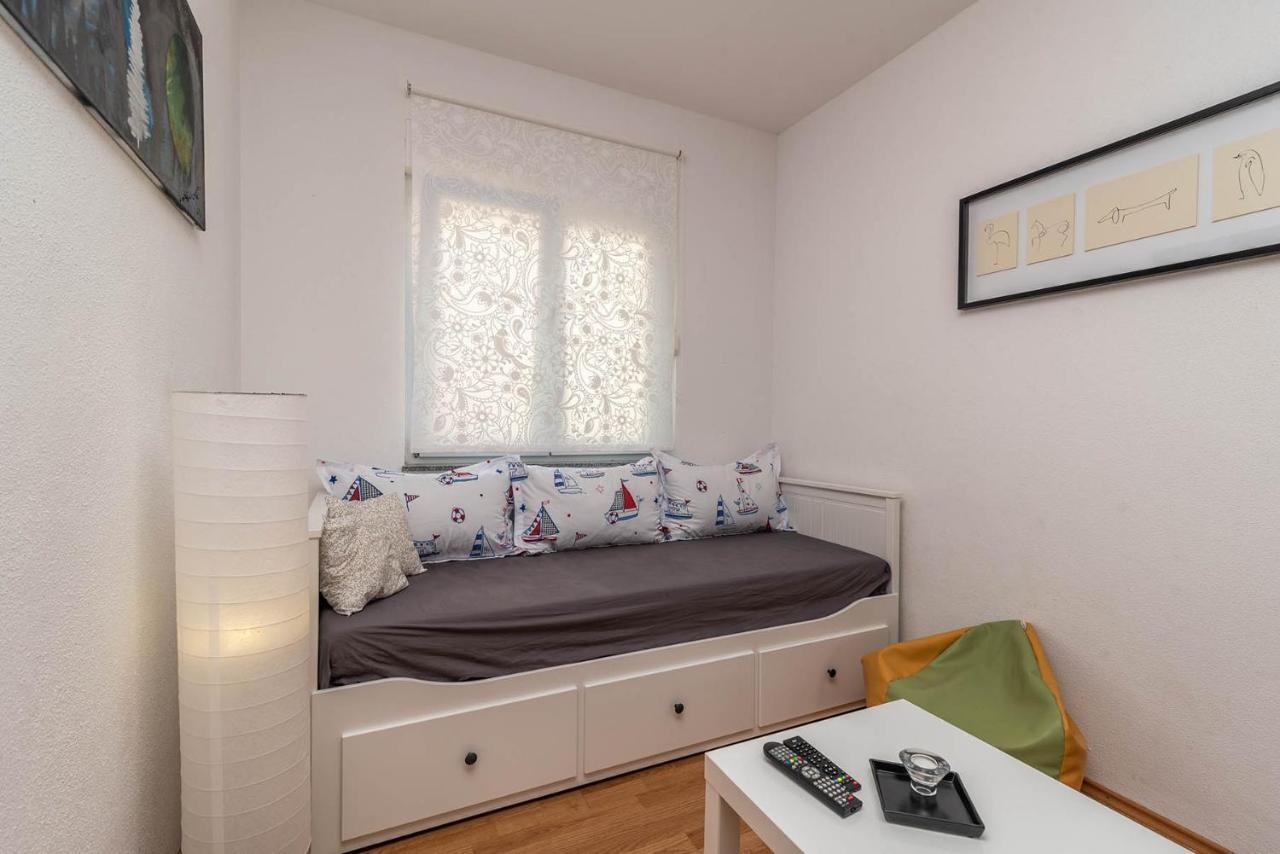 Villa Eight By Villa Kuzmanic Trogir Extérieur photo