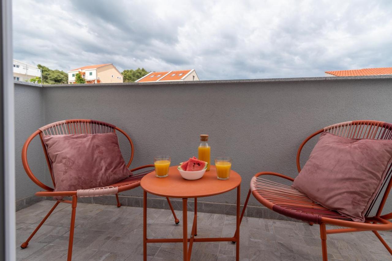 Villa Eight By Villa Kuzmanic Trogir Extérieur photo